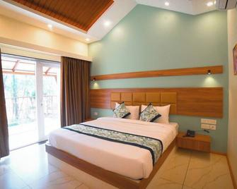 Luxury vs Budget Rooms in Dharmasthala | How to Choose
